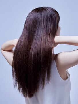 シュプリーム(supreme) カット+ナチュラルストレート