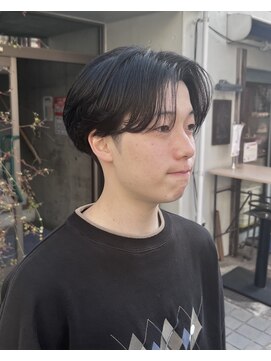 オムファミーユラグ(homme, famille raugh) 前下がりセンターパート