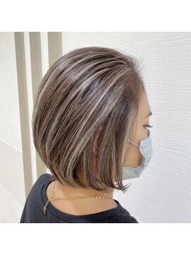 ビープラス(Vi+) カット　カラー　ハイライト