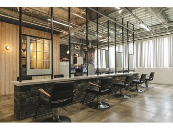 FLAG by HEADLIGHT 名古屋金山店【フラッグ バイ ヘッドライト】