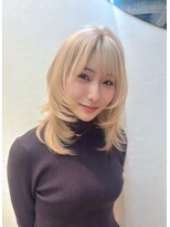 ポイントファイブバイソレイユ 藤沢店(.5 by SOLEIL)&nbsp;ミディアム顔まわりレイヤーシャギーブリーチホワイトブロンド