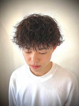 サロン(SALON) 【トミタカ限定】　20～40代おすすめ　無造作外ハネパーマ