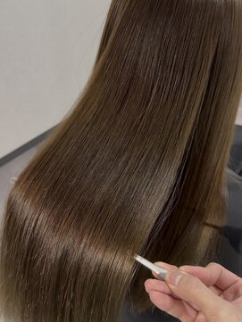 ロジャー(ROGER) ブラウン/髪質改善トリートメント