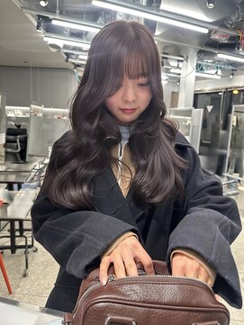 ペレ 梅田(PELE) ピンクベージュ/アンブレラカラー/クールショート/前髪/梅田