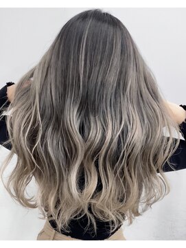 アライブ キチジョウジ(ALIVE Kichijoji) 小顔セミウェットウェーブハイライトカラーオリーブカラー