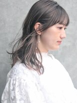 ゼン(ZEEN)&nbsp;グレージュのインナーハイライト　〔ZEEN札幌店〕@20代30代40代