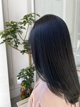 ラフランクリー(la frankly) 20代30代/大人かわいい/透明感ショート/サラツヤロング