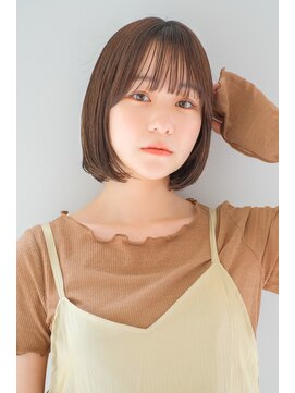 ガリカ 横浜(Gallica) 切りっぱなしボブ前下がりボブ内巻きボブ大人可愛い薄めバング