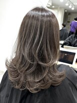 イト(ito.)&nbsp;バレイヤージュレイヤー_グレーベージュ_レイヤーロング