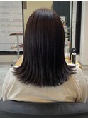 顔周りレイヤーカットくびれヘアミルクティーベージュカラー