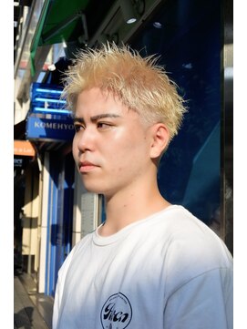 ゼストプール(ZEST POOL) スパイキーショート×ブロンドカラー