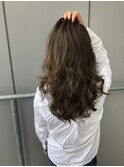 コテ巻きパーマ　グレージュ　デジタルパーマ　韓国巻き　ロング
