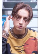 アンスリウム 吹田(Anthurium)&nbsp;センター分けハイトーンパーマ