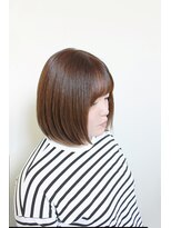 ビアージュ(Viage)&nbsp;:ボブスタイル　:ベージュカラー　:くすみベージュブラウン