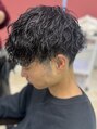 スピカ(spica)&nbsp;束感◎個性派メンズ波打ちパーマ（動きのある束感、個性強調）