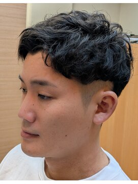 トウキョウケン(Tokyoken) フォワードアップバングスタイル