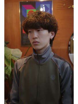 エディ(Edy) マッシュウルフ波巻きスパイラルパーマメンズパーマ眉毛カット