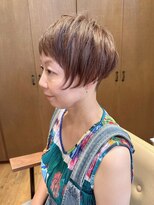 ヘアー ドレッサー パワードール(Hair Dresser)&nbsp;40代、アッシュバイオレッドなグレイカラーの刈り上げショート！