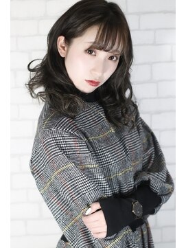 ヘアメイク アヴァロン 橋本店(HAIR MAKE Avalon) 【Avalon橋本】ナチュラルハイライトシルバー［橋本/橋本駅］