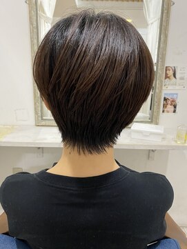 ペタル (PETAL) 後ろ姿も綺麗なショート