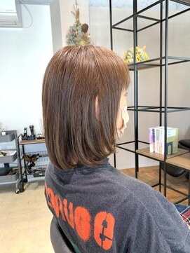 ユリイカビヨウシツ ボブ