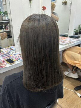 美容室サンク(CINQ) くすみベージュ