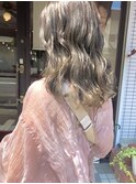 アッシュベージュ