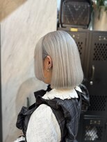 ヴァイス 渋谷店(VAICE)&nbsp;シルバーアッシュ/ハイトーンカラー/ボブ