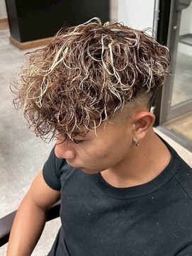 イーラ(era) メッシュスパイラルパーマスペインカール