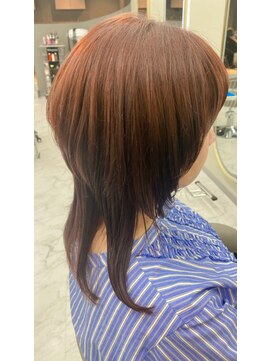 リノ 金山(Rino) レイヤーカット/ウルフカット