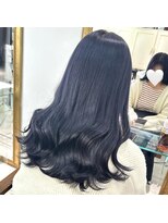 フォルテ 表参道店(FORTE) ツヤ感あるブルーブラックカラー