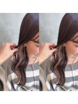 インナーカラーを取り入れてエクステでロングに！