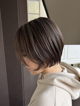 白髪率40%☆シアーグレージュ×艶ショート