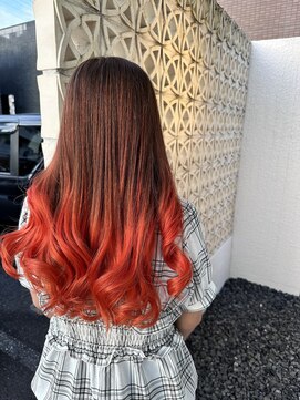 ワクヘアー(WaKu hair) 前上がりロング×オレンジグラデーション