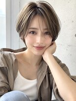ノア(NOA) 【NOA】白髪ぼかしハイライト×小顔くびれショートボブ