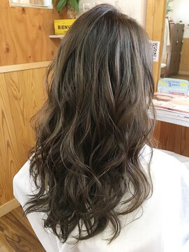 ララテラス(LaLa Terrace) ～LaLa Terrace流～　グレージュ×ゆるウェーブ