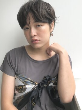 ヌー 代官山(nuu) ・ベリーショートパーマセンター分けパーマ30代ショートヘア