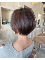 アトリエ エス atelier es HAIRDESIGN&nbsp;センターパート/ハンサムショート/ふんわりショート/小顔カット