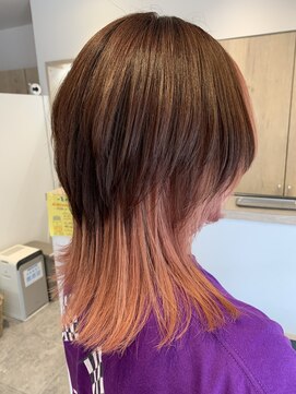 アズールサン 草加西口店(azule-sun) ウルフカット,インナーカラー,オレンジピンク【草加】