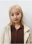 ケアブリーチハイトーンホワイトベージュカラーアンニュイボブ