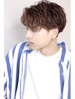 リップス 原宿(LIPPS)&nbsp;ゆるっとパーマの外国人風センターパート