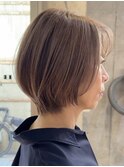 表参道切りっぱなしボブミディアムボブグレージュカラー40代50代