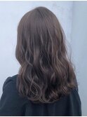 簡単スタイリングヘアセンターパートゆるふわロングレイヤー