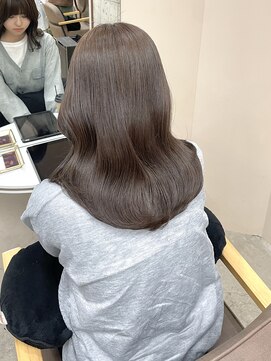 ミルクグレージュ/透明感/ブリーチなし/名古屋/伏見/栄/丸の内