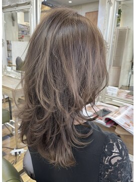 アリスバイアフロート 自由が丘(ALICe by AFLOAT) レイヤーカット