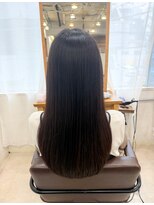 アーシェ 横浜店(A'SHE)&nbsp;艶感ロング×髪質改善ストレート｜ナチュラルにまとまる縮毛矯正