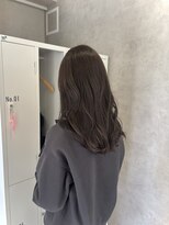 ナイロン 西葛西店(NYLON.)&nbsp;春夏のおすすめ◎透明感たっぷりプラチナグレージュ