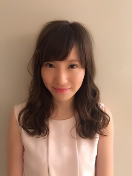 ロンド 銀座(Lond) 重めが好きだけど顔周りにレイヤーをいれたい方へ　川瀬賢翁