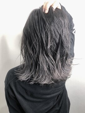 モーション 新宿(motion) スモーキーグレージュ