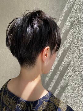 キュレ(Cu re) 刈り上げ大人ショート